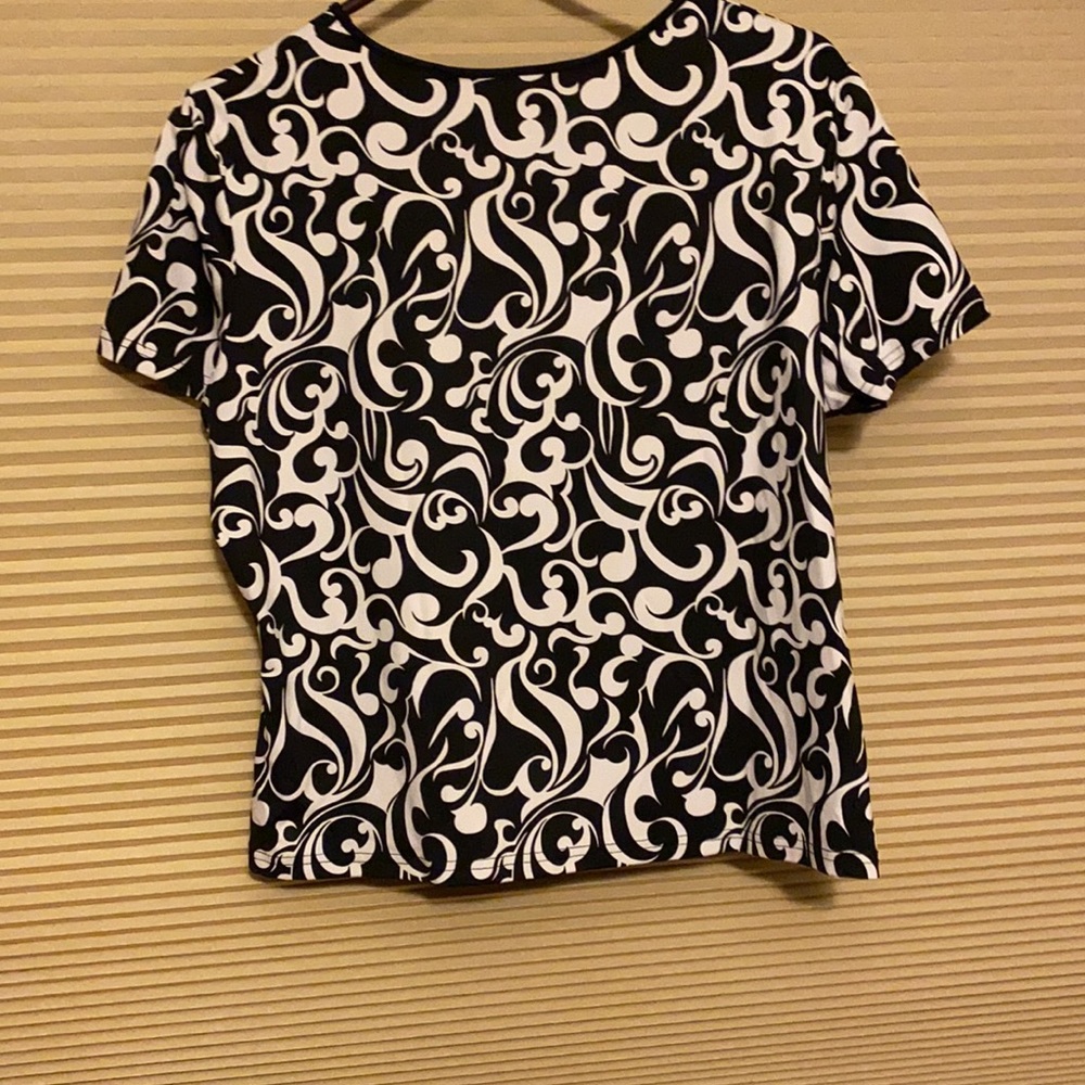 Polyester top - Picture 3 of 3